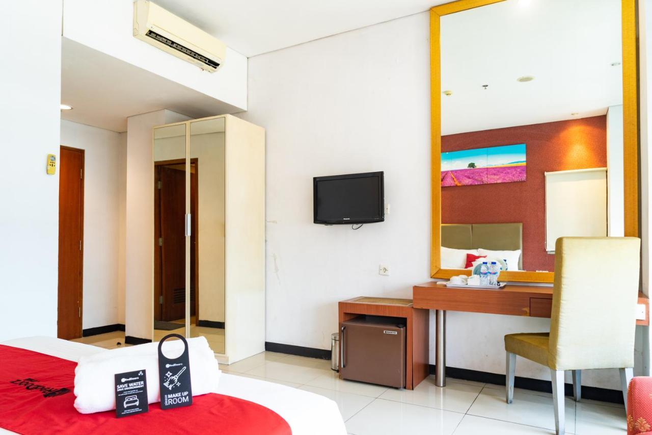 Reddoorz Near Blok M Square Jakarta
